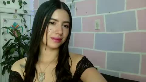 Snapshot of aine_ileana chatting on 07-17-26, 02:02 J online show from 07-17-26, 02:02