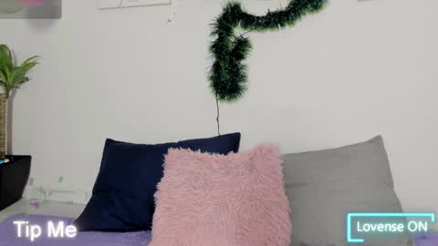 Snapshot of ainoa_pink chatting on 12-02-25, 12:32 Ainoa online show from 12-02-25, 12:32