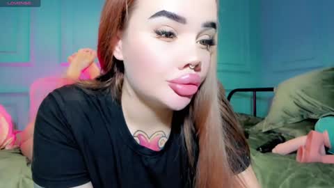 Aira online show from 12-30-24, 03:35