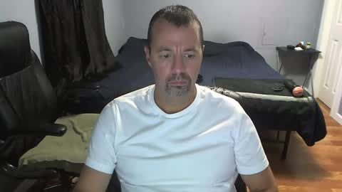 Daddy online show from 11-02-25, 10:23