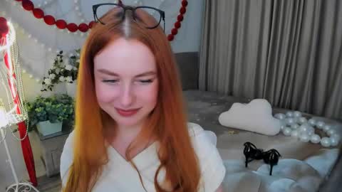 Louise online show from 04-21-26, 02:51