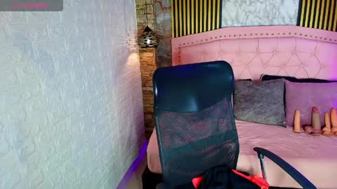 aisha__cambell online show from 04-30-26, 10:21