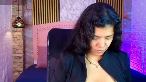 aisha__cambell online show from 05-21-26, 11:17