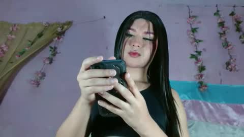 Snapshot of aisha_atenea chatting on 05-18-26, 06:30 Jess online show from 05-18-26, 06:30