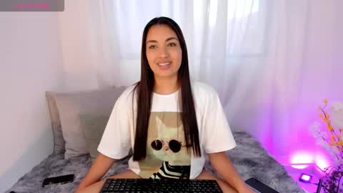 Aisha online show from 10-04-25, 06:17