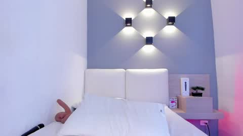 Aisha online show from 02-02-25, 02:06