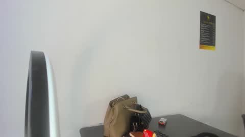 Snapshot of aisha_hotts777 chatting on 01-12-26, 03:45 Aisha online show from 01-12-26, 03:45