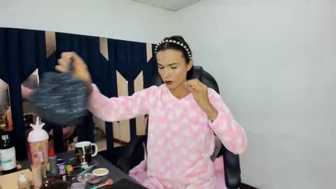 Snapshot of aisha_hotts777 chatting on 02-04-26, 04:40 Aisha online show from 02-04-26, 04:40