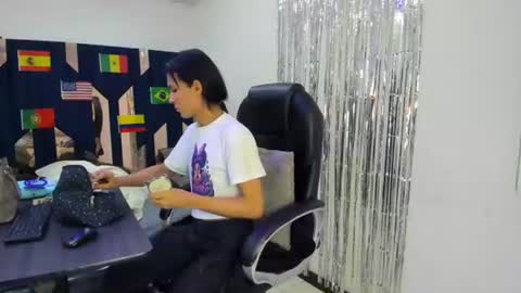 Aisha online show from 06-14-26, 07:38