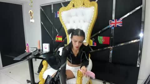 Aisha online show from 06-20-26, 08:22
