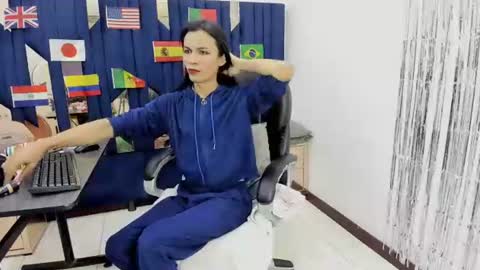 Aisha online show from 07-11-26, 08:44