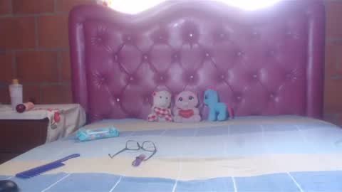 aisha koswell3 online show from 02-16-25, 02:10