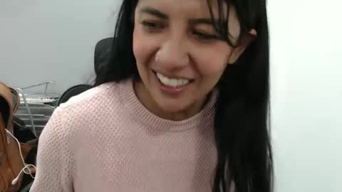 Snapshot of aisha_latina chatting on 03-11-25, 03:56 Katie online show from 03-11-25, 03:56