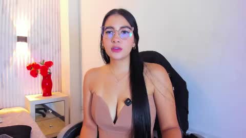 Aisha Stones online show from 07-30-26, 12:04