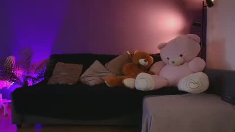 Lora online show from 07-11-26, 09:01
