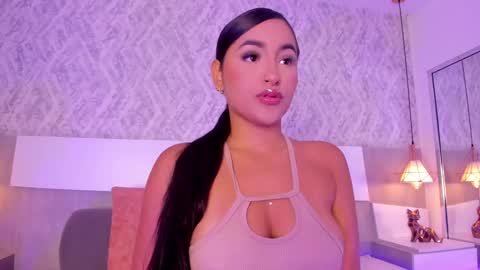 Aisha online show from 10-06-25, 02:58