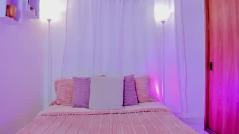 Snapshot of aishapeyton_ chatting on 06-21-26, 01:46 Aisha online show from 06-21-26, 01:46