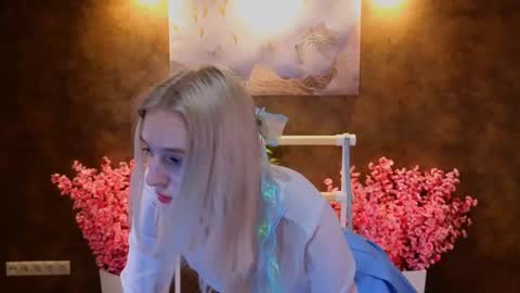 aishiro online show from 02-16-25, 03:48