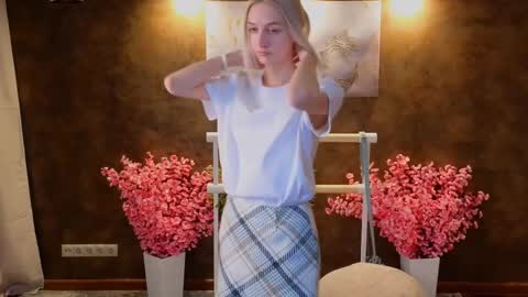 aishiro online show from 02-17-25, 12:48