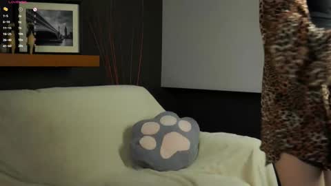 Aliza online show from 03-08-25, 01:06