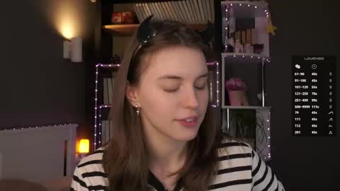 Aliza online show from 04-18-26, 01:09