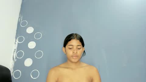 aitana online show from 12-27-24, 12:45