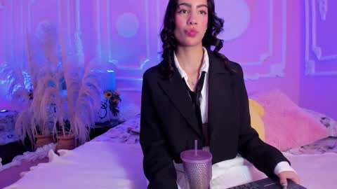 Aitana online show from 11-12-25, 11:54