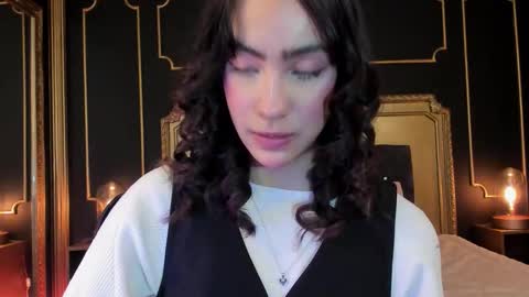 Aitana online show from 11-28-25, 12:19