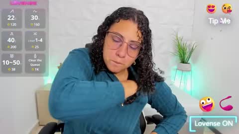 Snapshot of aixa_15 chatting on 02-22-25, 12:08 Aixa Burgos online show from 02-22-25, 12:08