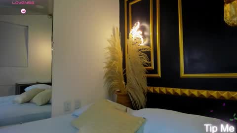 Snapshot of aixa_15 chatting on 10-15-25, 12:27 Aixa Burgos online show from 10-15-25, 12:27
