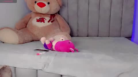 Snapshot of aixa_beltran chatting on 02-08-25, 11:22 aixa_beltran online show from 02-08-25, 11:22