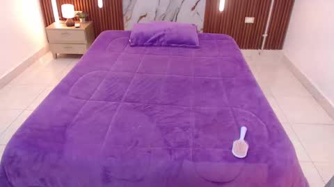 AIXA  online show from 10-02-25, 12:12