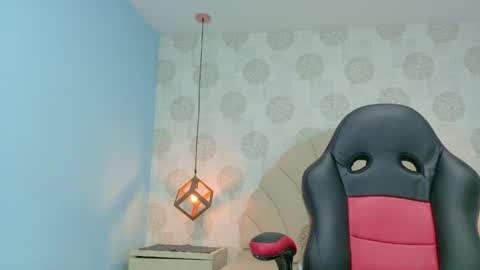 AIXA online show from 04-18-26, 07:18