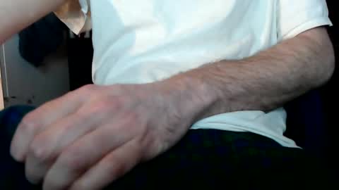 Snapshot of ajl080 chatting on 03-01-25, 12:39 aj online show from 03-01-25, 12:39