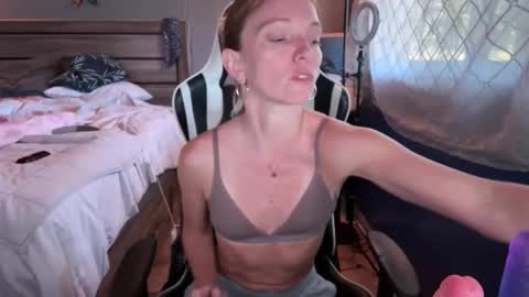 Snapshot of ajmiller25 chatting on 06-01-26, 07:15 AJ online show from 06-01-26, 07:15