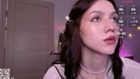 Kendall online show from 12-05-25, 03:26