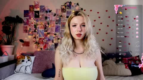 Akari online show from 04-04-26, 06:33