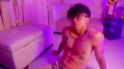 akazaboy online show from 11-21-25, 05:06