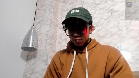 akazaboy online show from 04-11-26, 05:12