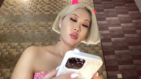 Akemi online show from 03-06-25, 02:40