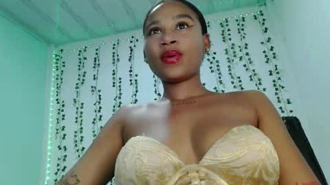 akemy_saunderz online show from 06-01-26, 02:46