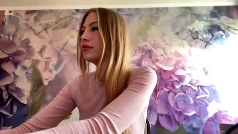 Katy online show from 04-20-26, 01:03