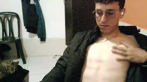 My love online show from 11-14-25, 02:32