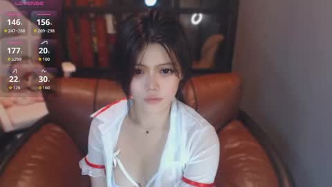 Snapshot of akina520 chatting on 08-04-26, 11:13 Aki online show from 08-04-26, 11:13