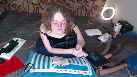 Snapshot of akindmodel chatting on 03-09-25, 08:40 Natalie online show from 03-09-25, 08:40