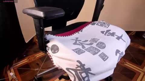 Snapshot of akira_tattoo chatting on 05-09-26, 12:10 Akira online show from 05-09-26, 12:10