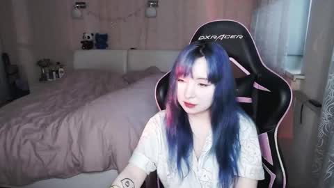 akirahartyx online show from 05-23-26, 03:49