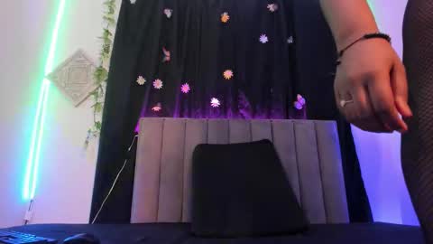 akirastone_ online show from 09-30-25, 12:21