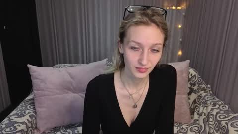 akiro_kim online show from 02-11-26, 01:54