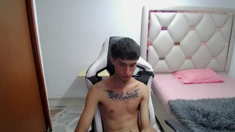 Akyra latin online show from 04-18-26, 06:50